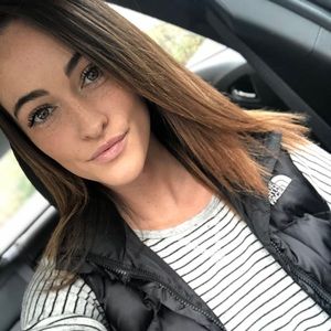 Meet your Posher, Allyssa